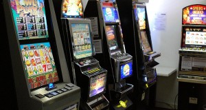 SLOT